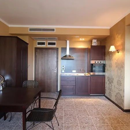 Arendoo In Royal Beach ساني بيتش