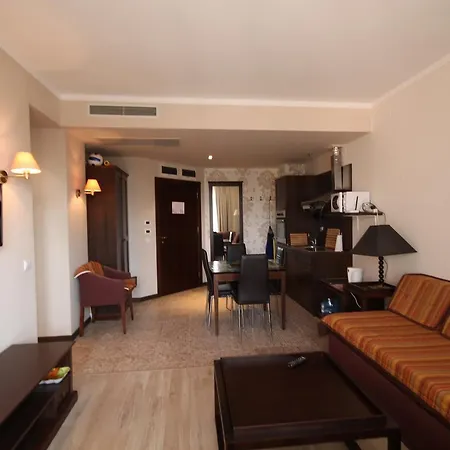 Arendoo In Royal Beach ساني بيتش